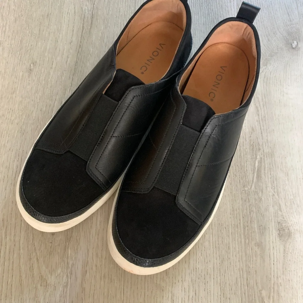 Vionic Zinah Black Leather Suede Slip On Sneakers Womens 10 Orthotic Platform